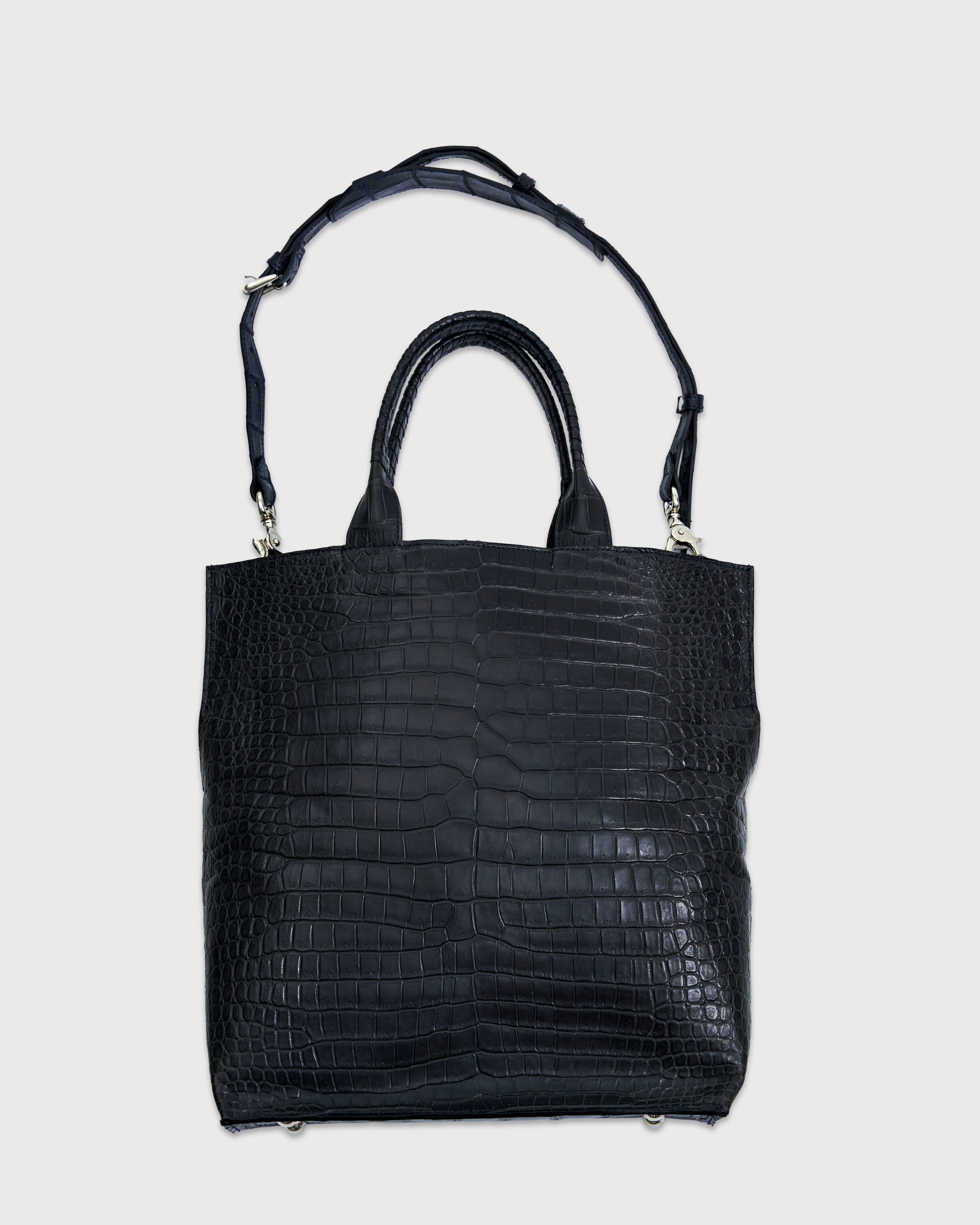 【人気】cornelian taurusトートバッグレザー本革　メンズブラウン系 人気】cornelian taurusトートバッグレザー本革 メンズブラウン