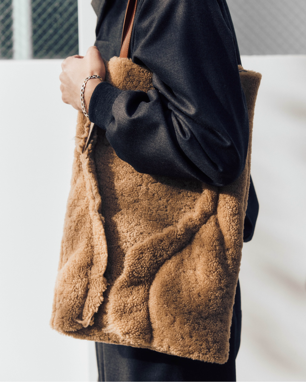 HAAL Primitive Tote Bag / Mouton