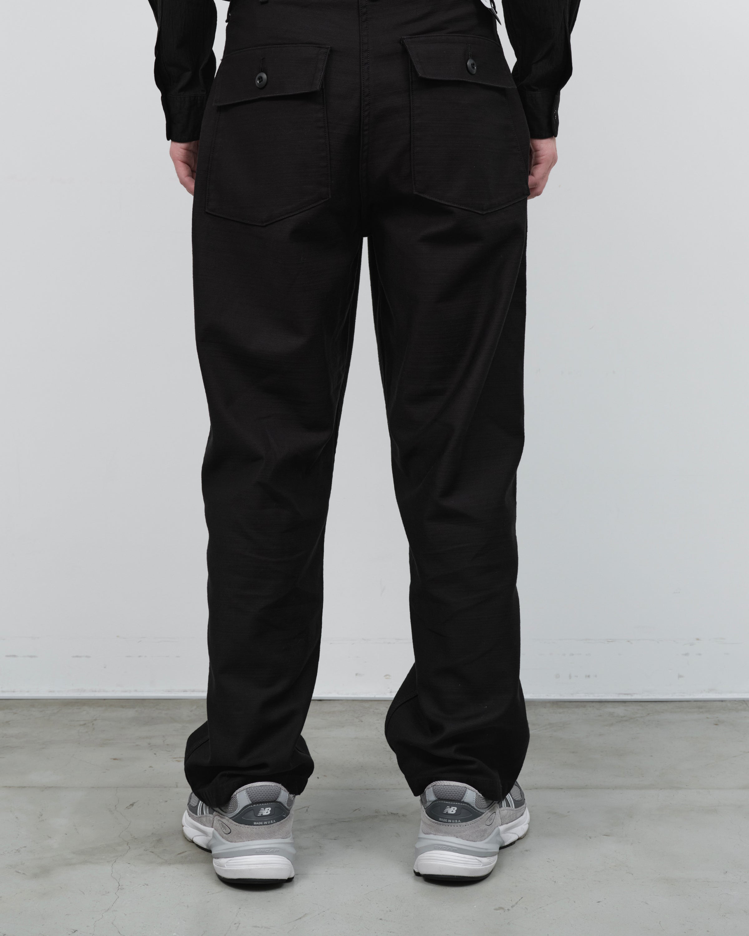 CIOTA Cotton Back Satin Baker Pants(Wide Tapared), Black