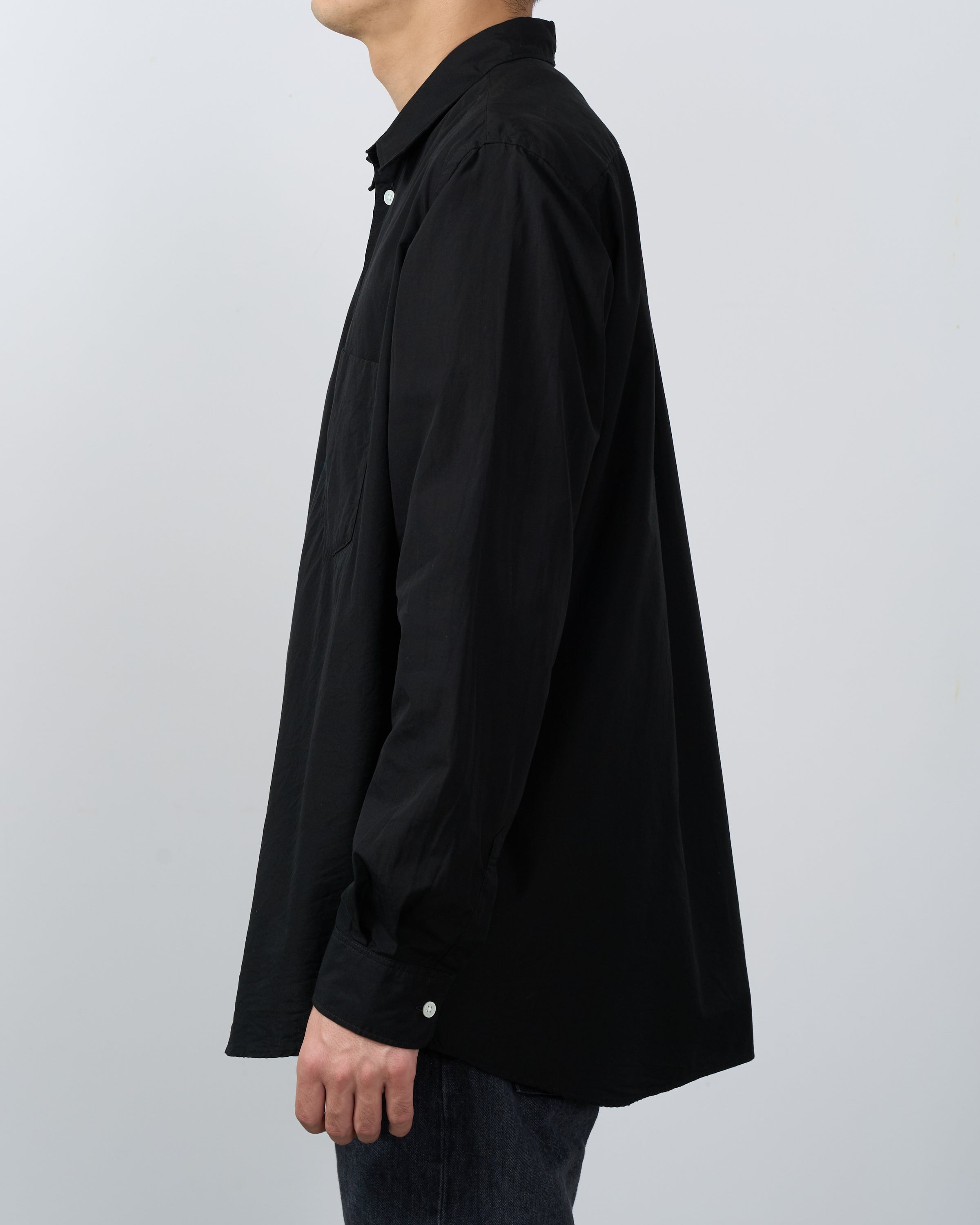 Dhal Regular Shirt袖部分クローズアップ、100番手双糸ポプリン生地の質感、洗うほど増す風合い、Japanese craftsmanship細部