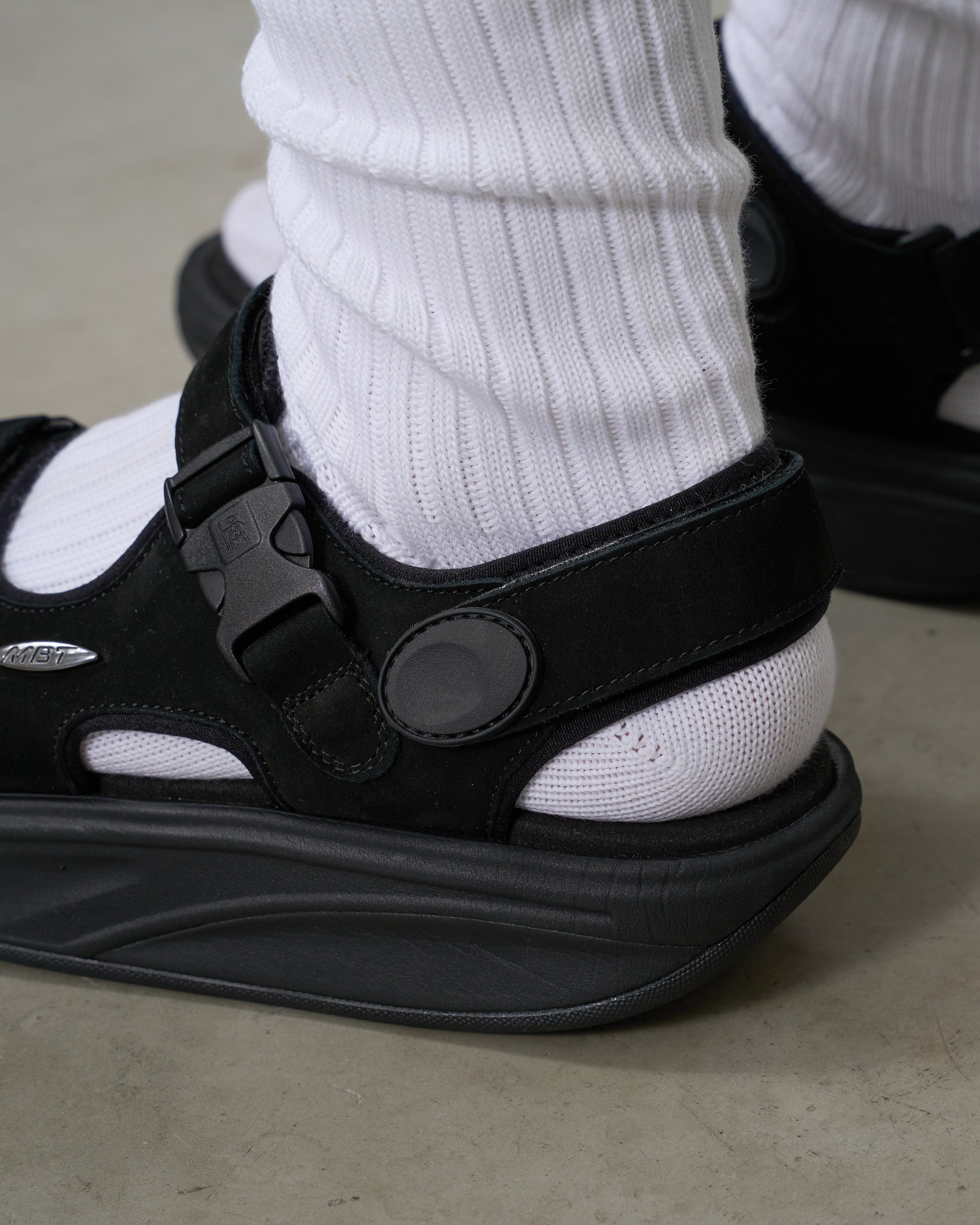 MBT KISUMU CLASSIC, Black