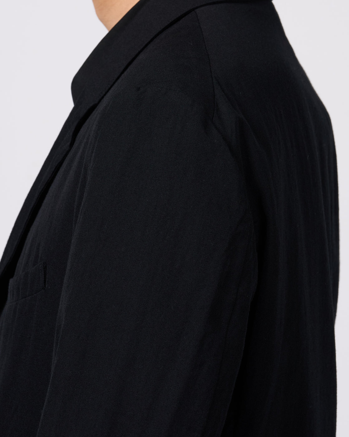 TOHNAI Wool Silk Gabardine 3-Button Jacket, Black