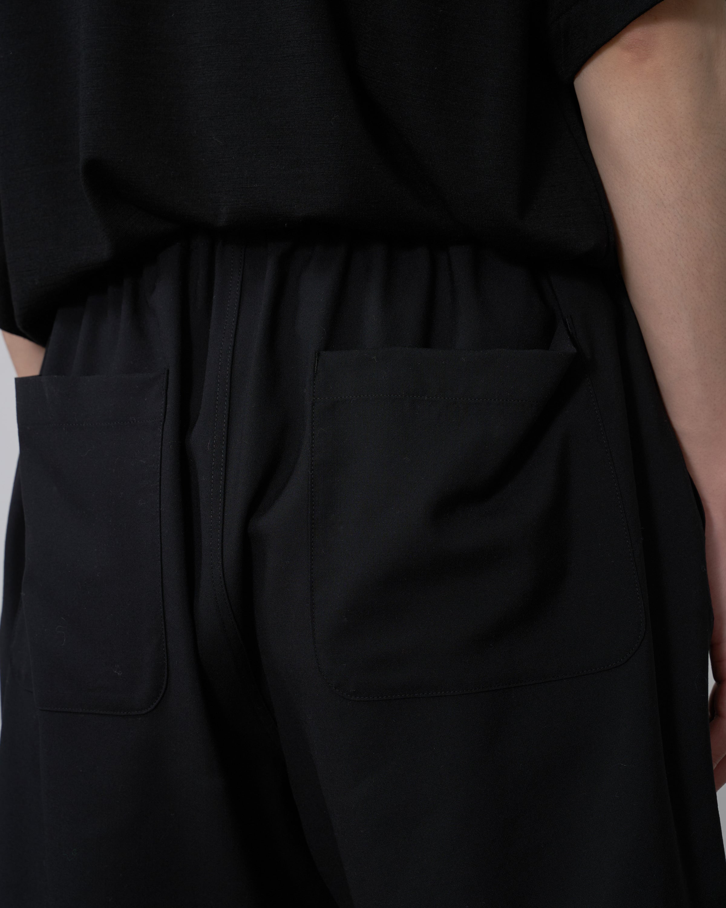 holk Kang Fu Shorts, Black